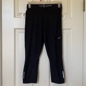 Nike Cropped Leggings